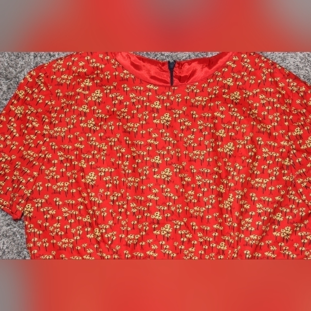 WOMEN'S Handmade Red Floral Short Sleeve Dress - Picture 3 of 4